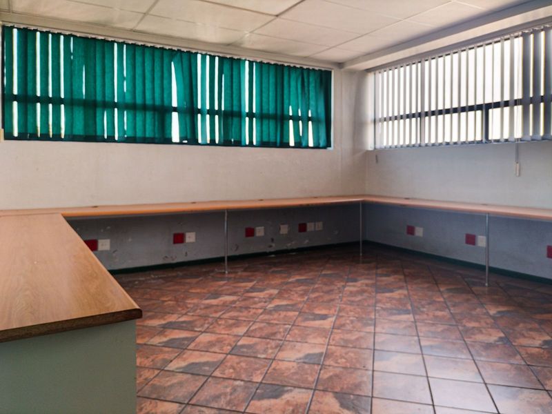 Office For Sale in George Central - Photo 9