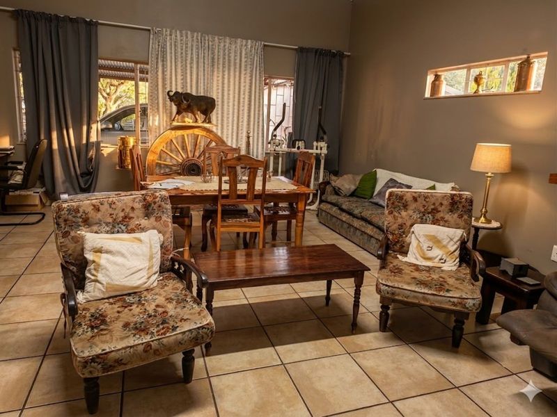 House For Sale in Modimolle Central - Photo 3