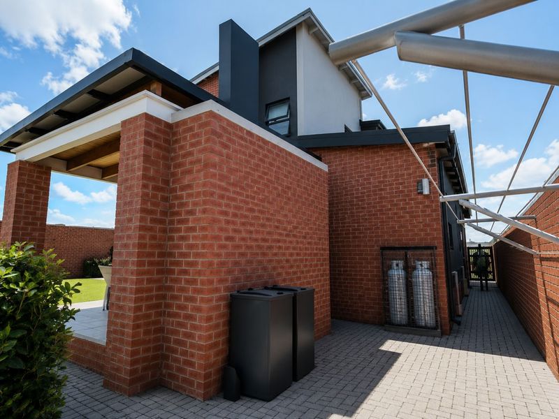 House For Sale in Secunda Central - Photo 4