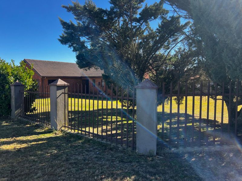 House For Sale in Volksrust Central - Photo 1