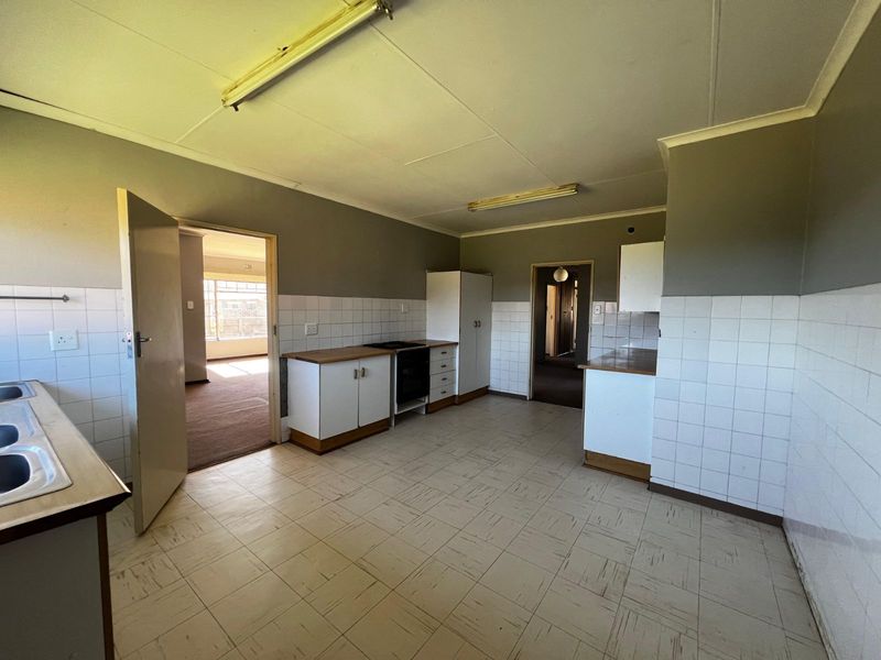 House For Sale in Volksrust Central - Photo 7