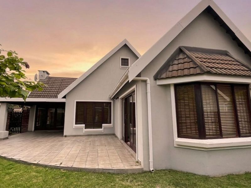 House For Sale in The Island - Photo 2