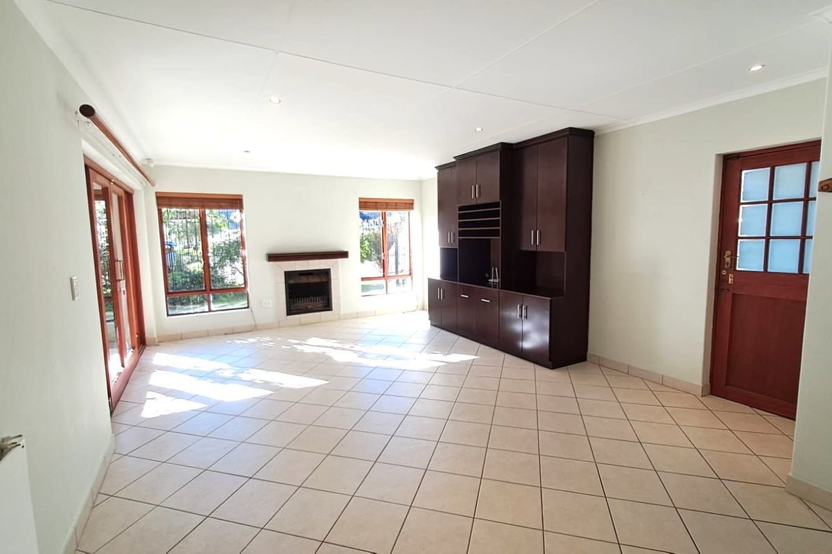 House For Sale in The Island - Photo 3