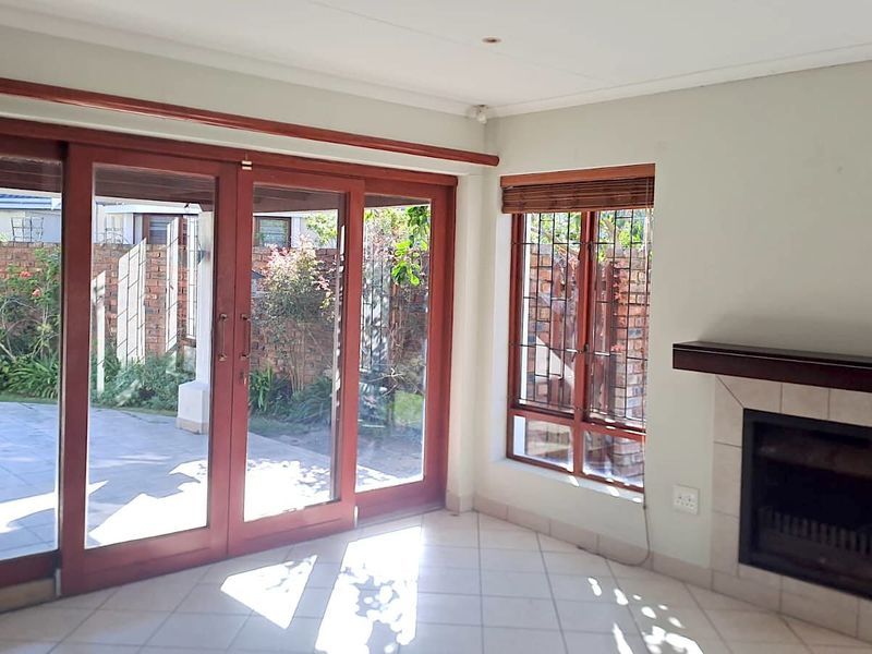 House For Sale in The Island - Photo 6