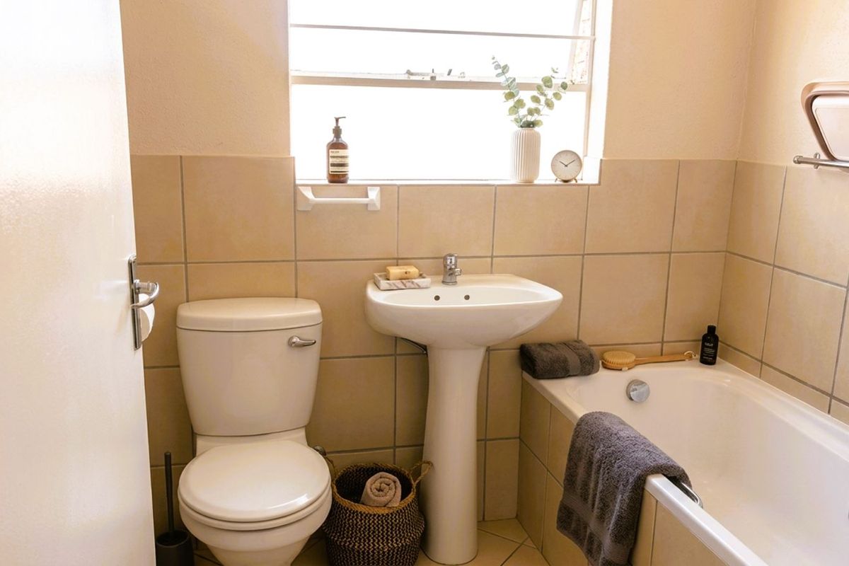 Townhouse For Sale in Witpoortjie - Photo 5