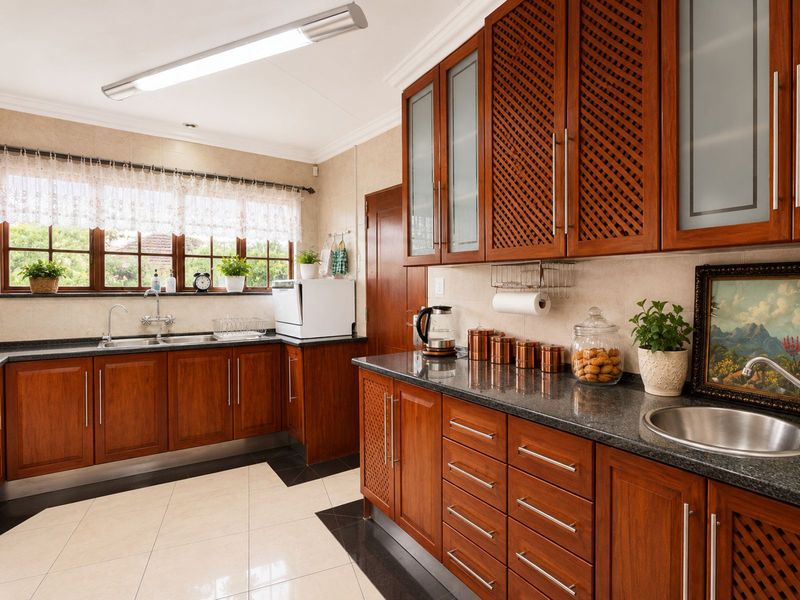 House For Sale in Secunda Central - Photo 10