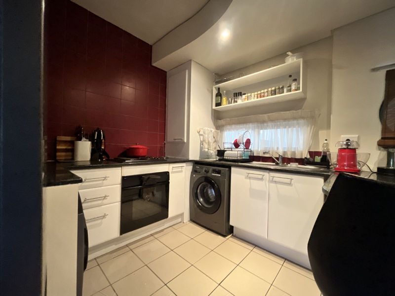 Apartment For Sale in Hatfield - Photo 3