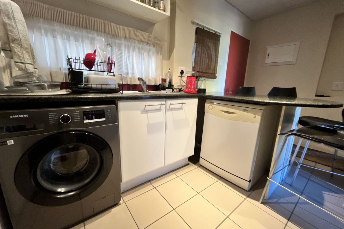 Apartment For Sale in Hatfield - Photo 5