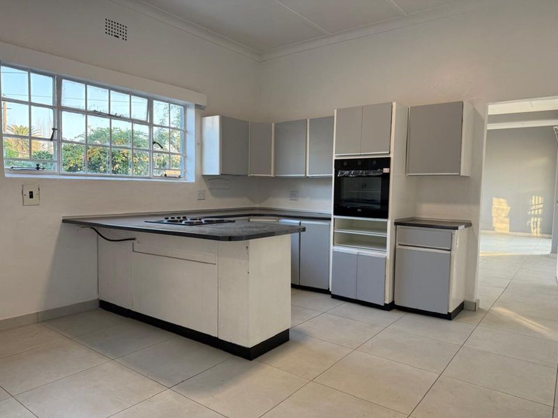 House To Rent in Sydenham - Photo 4
