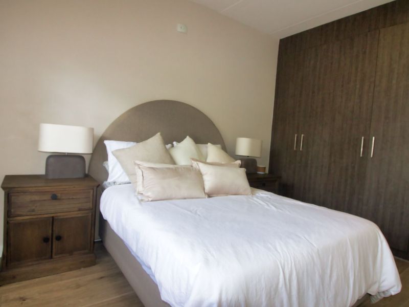 Apartment For Sale in Bryanston - Photo 8