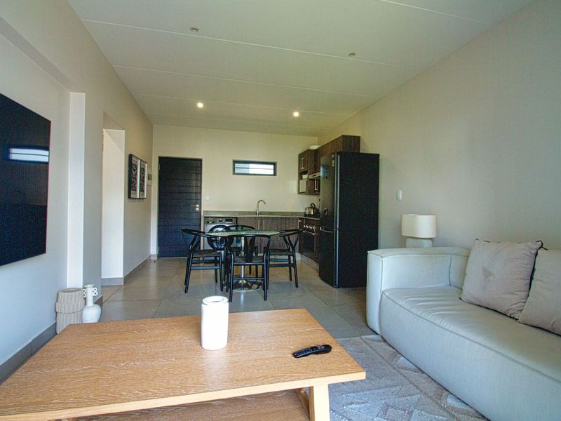 Apartment For Sale in Bryanston - Photo 3