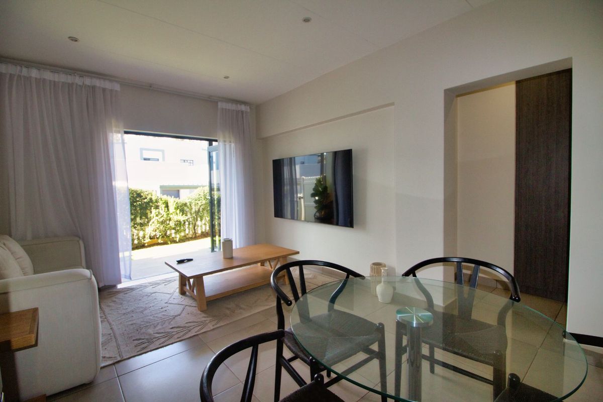 Apartment For Sale in Bryanston - Photo 5