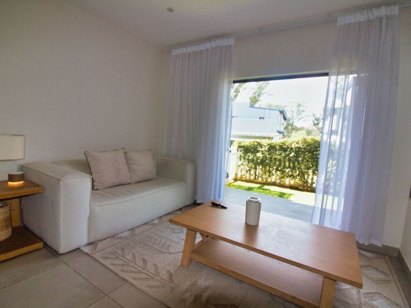 Apartment For Sale in Bryanston - Photo 1