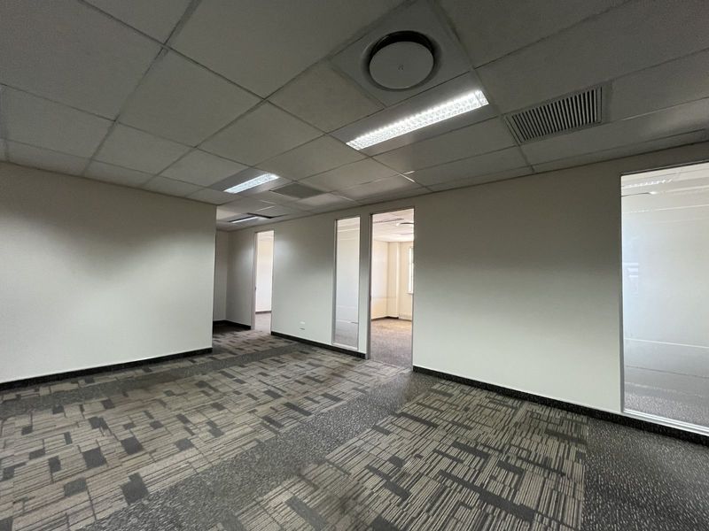 Office To Rent in Lynnwood Manor - Photo 8