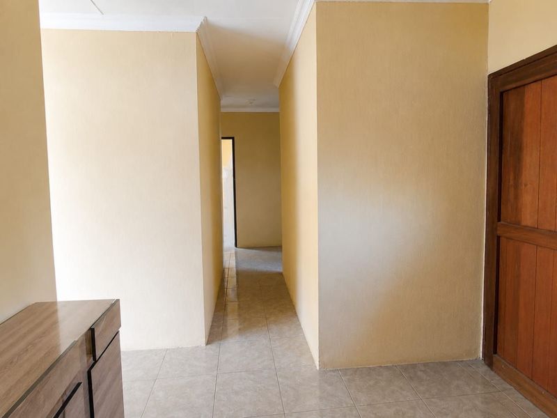 House For Sale in Emdo Park - Photo 7