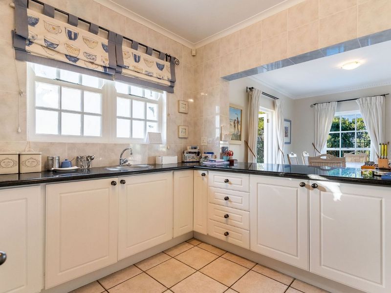 House For Sale in Kronenzicht - Photo 9