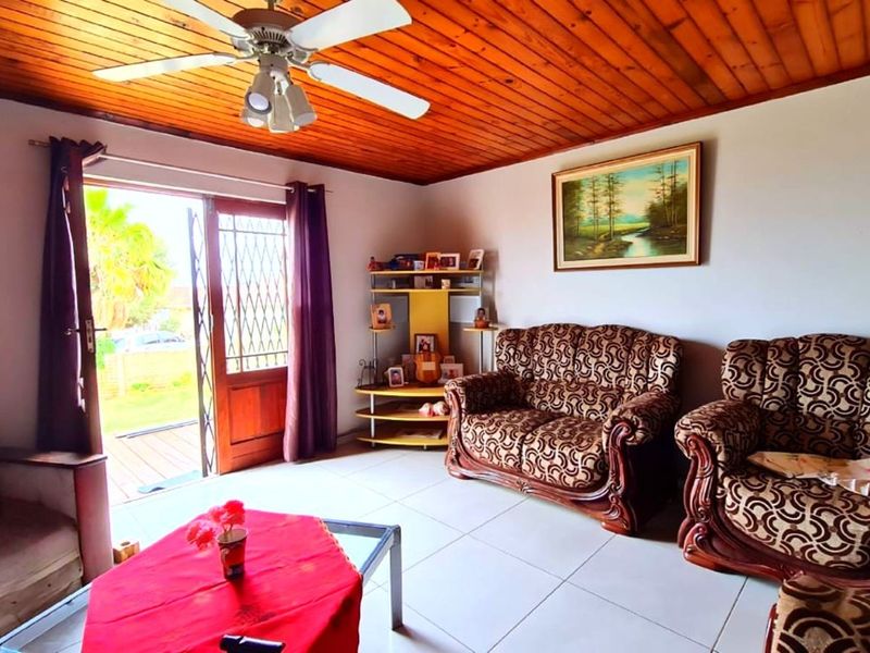 House For Sale in Mossel Bay Ext 26 - Photo 8