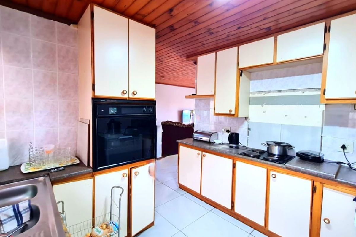 House For Sale in Mossel Bay Ext 26 - Photo 5