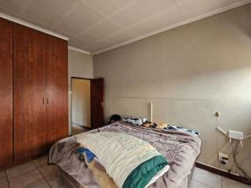 Townhouse For Sale in Ladine - Photo 8