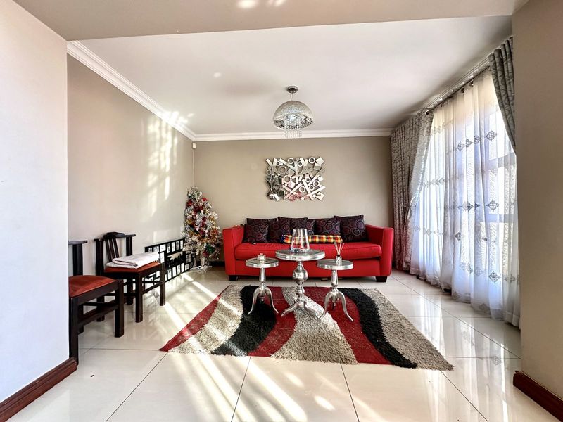 House For Sale in Theresapark - Photo 5