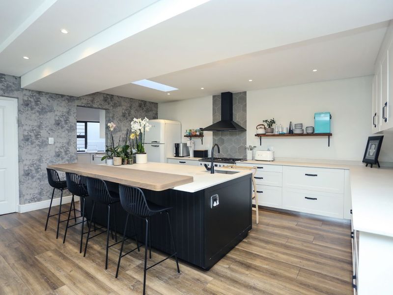 House For Sale in Waverley - Photo 8