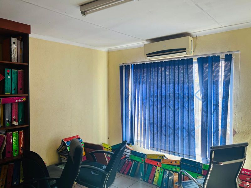 Business To Rent in Burgersfort Central - Photo 2