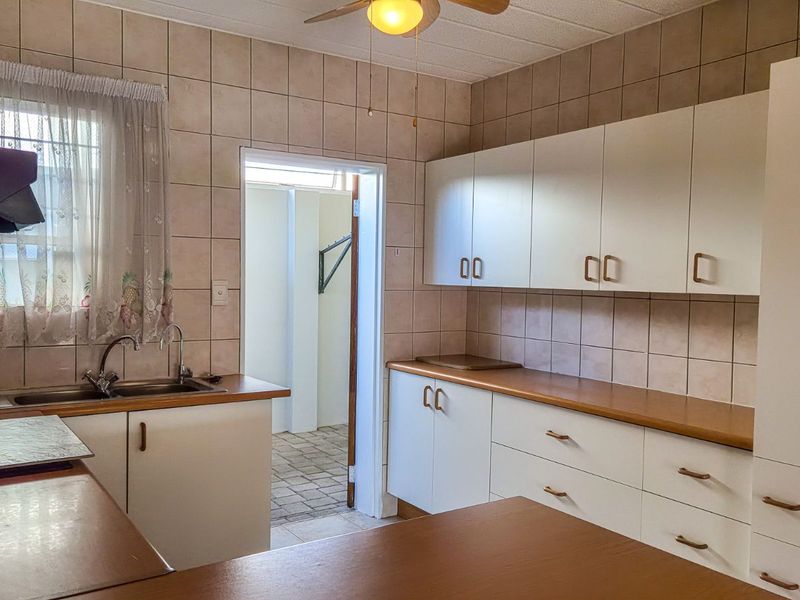 House For Sale in Rietvalleirand - Photo 8