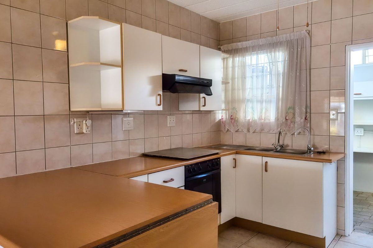 House For Sale in Rietvalleirand - Photo 5