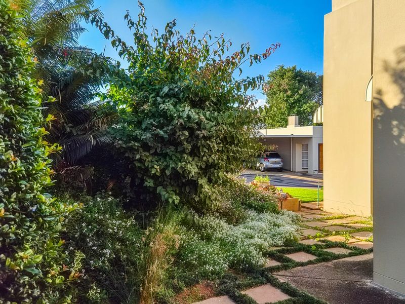 House For Sale in Rietvalleirand - Photo 2