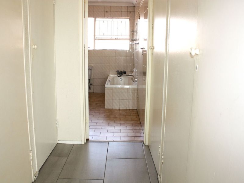 Townhouse For Sale in Blackheath - Photo 9