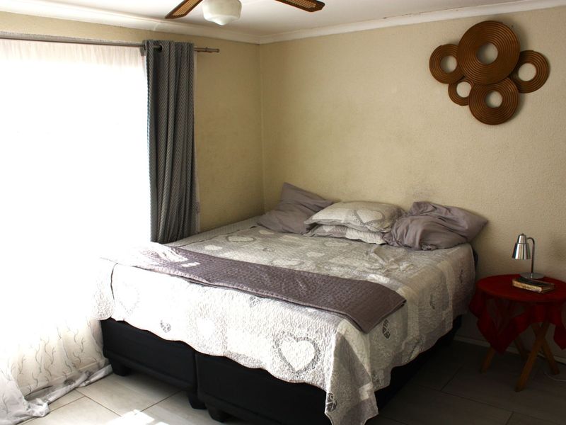 Townhouse For Sale in Blackheath - Photo 8