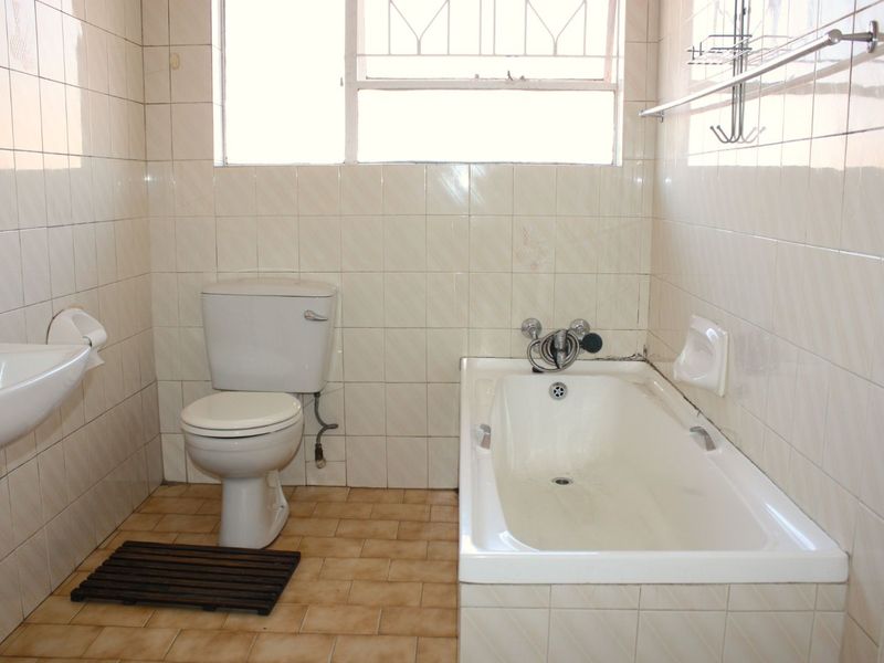 Townhouse For Sale in Blackheath - Photo 10