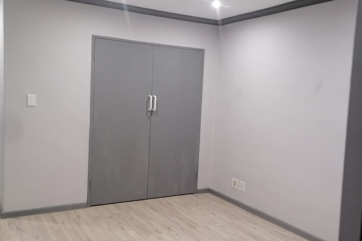 House To Rent in Westcliff - Photo 3