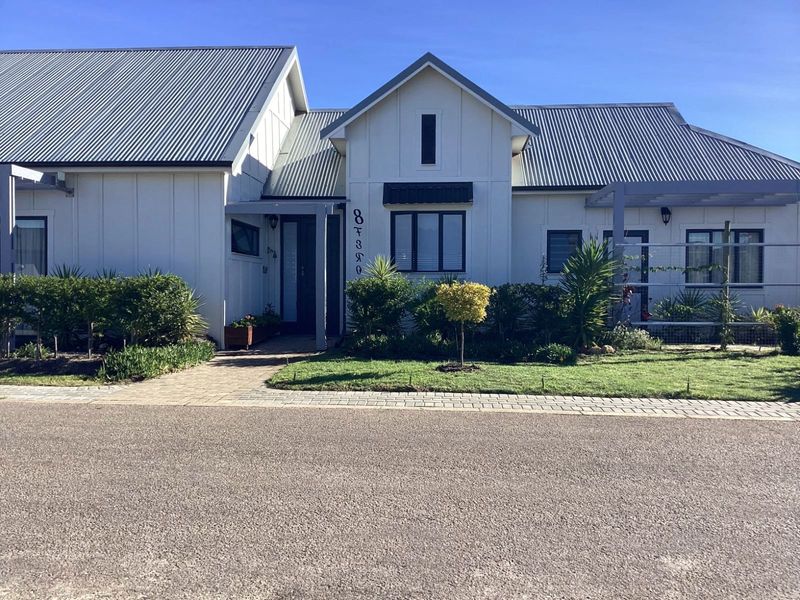 House For Sale in Albertinia Central - Photo 3