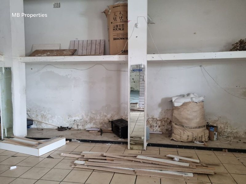 Retail For Sale in Winburg Central - Photo 3
