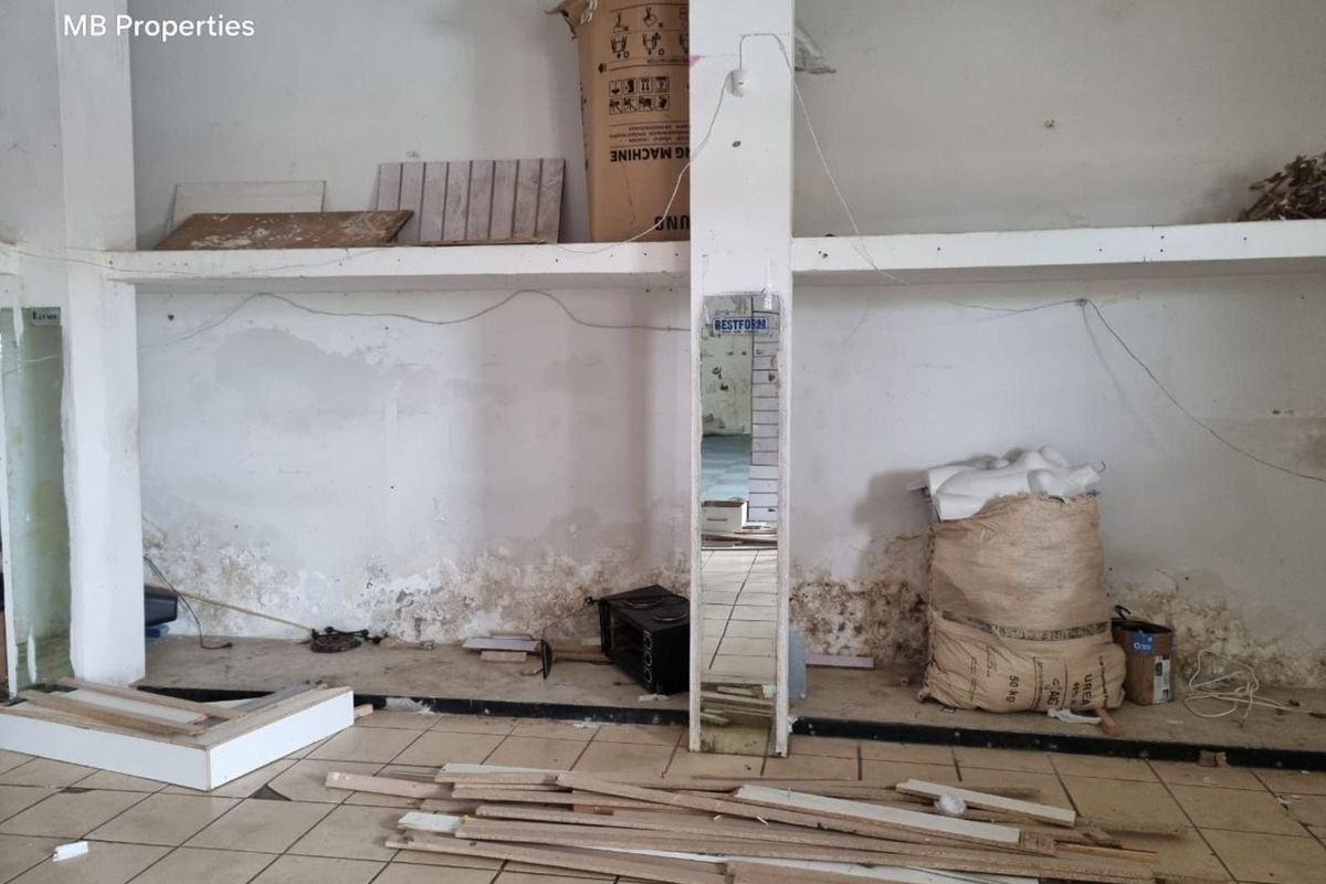 Retail For Sale in Winburg Central - Photo 3