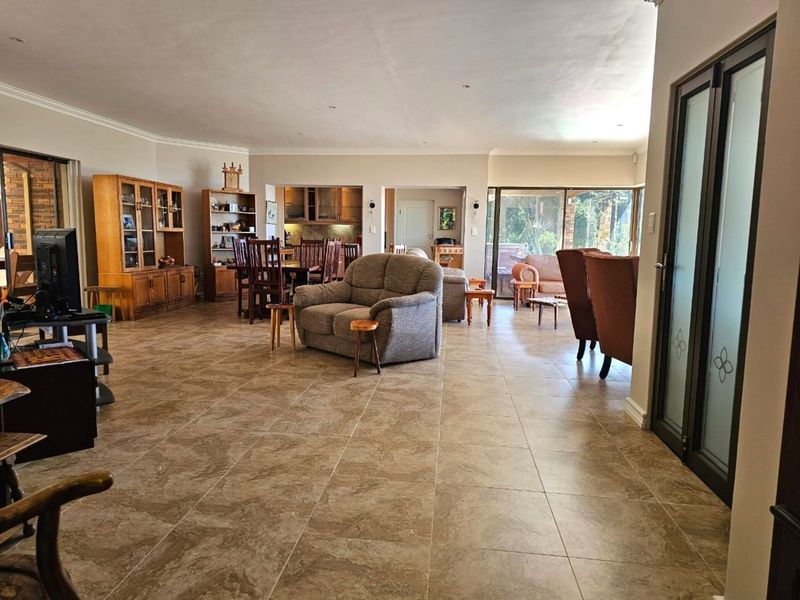 House For Sale in Wilderness Heights - Photo 8