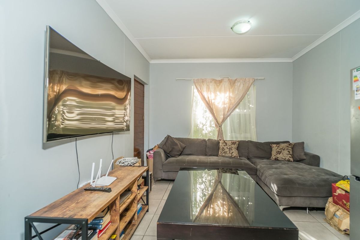 Apartment For Sale in Buh Rein Estate - Photo 2