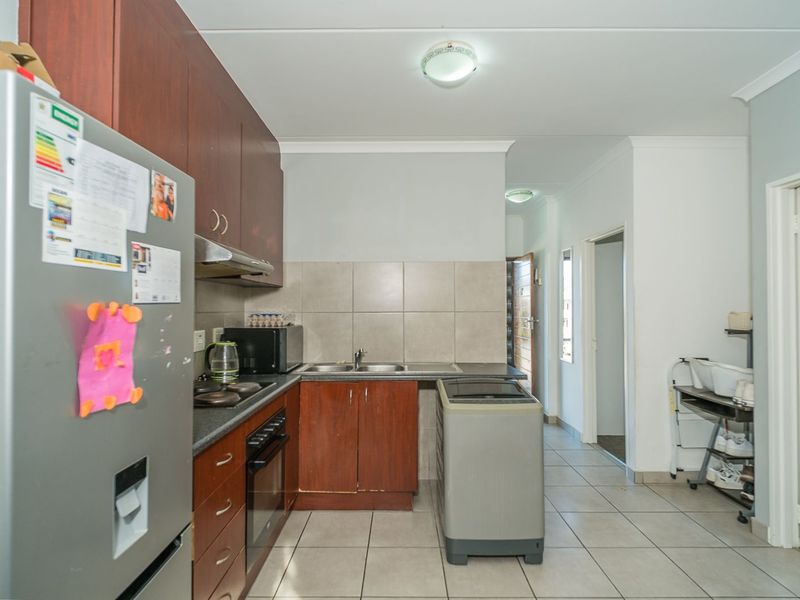 Apartment For Sale in Buh Rein Estate - Photo 4