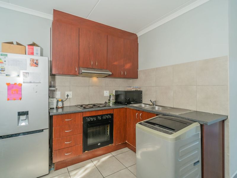 Apartment For Sale in Buh Rein Estate - Photo 3