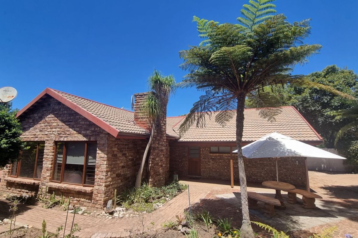 House For Sale in Sedgefield Central - Photo 2