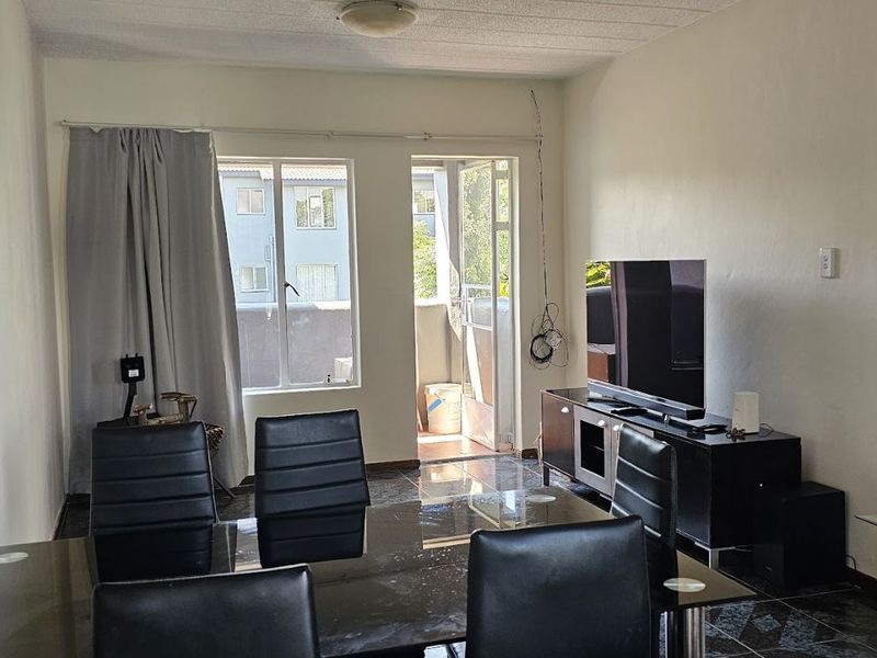 House For Sale in Northgate - Photo 4