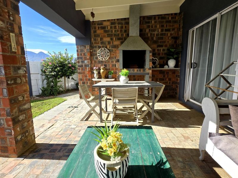 House For Sale in Pine Acres - Photo 2