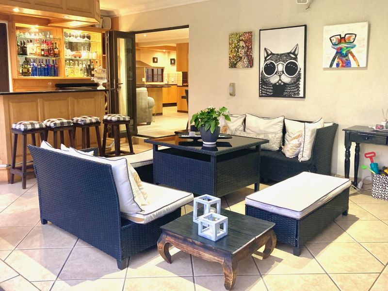 House For Sale in Paulshof - Photo 8