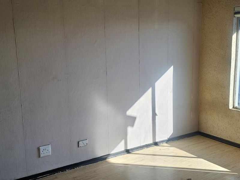 Apartment To Rent in Northgate - Photo 9