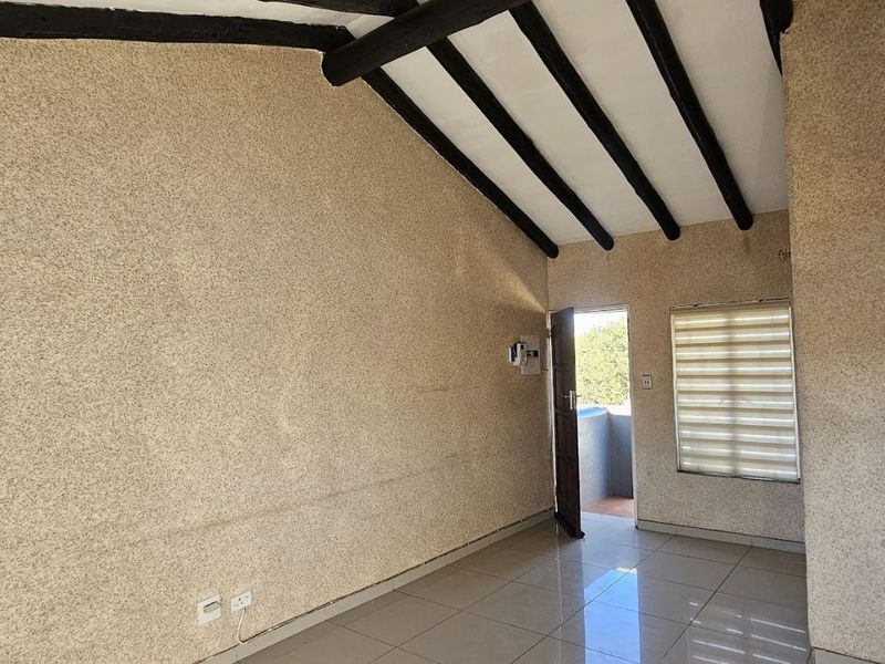 Apartment To Rent in Northgate - Photo 5