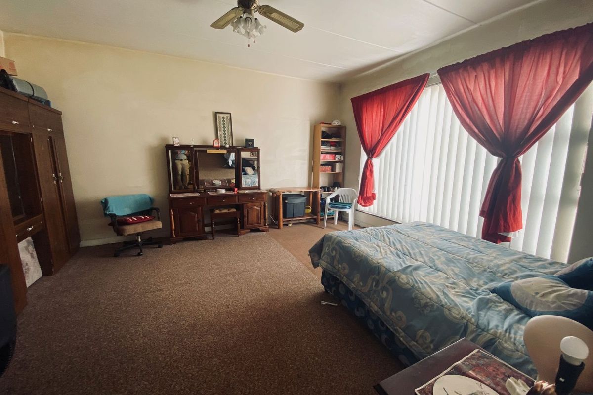 House For Sale in Newton Park - Photo 3