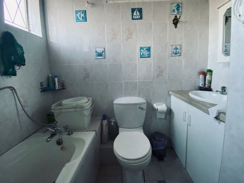 House For Sale in Newton Park - Photo 5