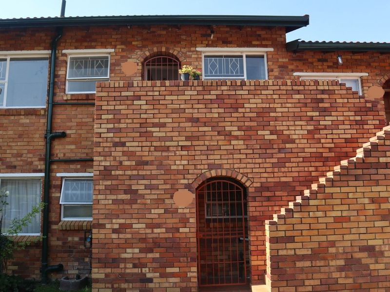 Apartment For Sale in Buccleuch - Photo 1