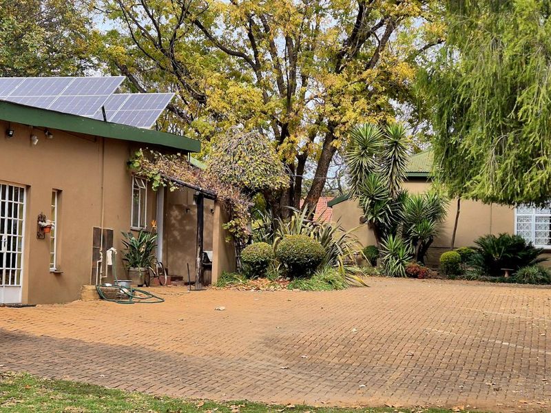 House For Sale in Lydenburg Central - Photo 4